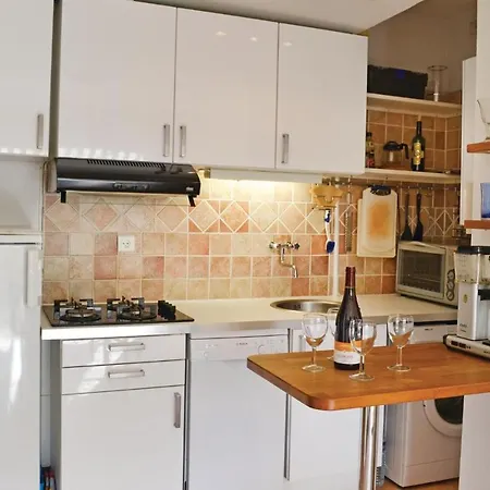 Awesome In Juan-les-pins With 1 Bedrooms And Wifi Apartment