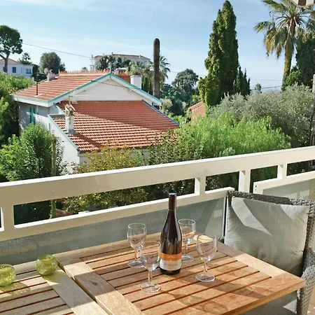 Awesome In Juan-les-pins With 1 Bedrooms And Wifi Apartment